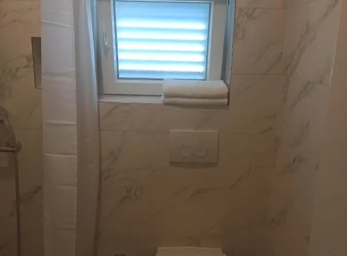 בית הארחה Peric